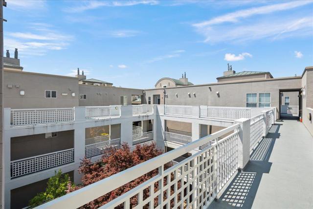 3901 Lick Mill Boulevard, Santa Clara CA: https://media.crmls.org/mediaz/026b3eba-3626-4cf0-9f45-f8ce519e4e83.jpg