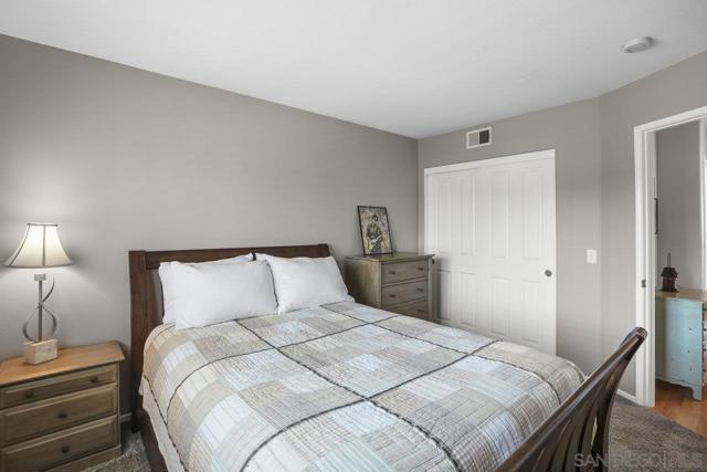 11506 Village Ridge Rd, San Diego CA: https://media.crmls.org/mediaz/026b9863-18b4-462c-8d62-c73d2c4f21fc.jpg