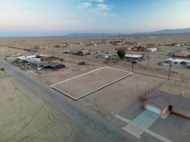 Image 2 of 8 For 1983 Sunset Avenue