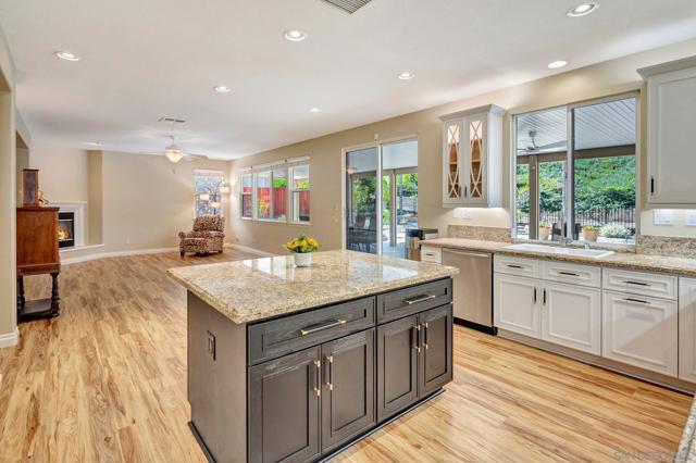23860 Hollingsworth Dr, Murrieta CA: https://media.crmls.org/mediaz/026ce6e9-c86e-40ae-8b71-3c13344d844a.jpg