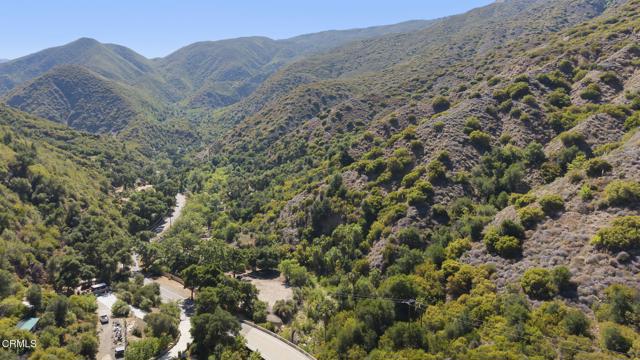 16825 Maricopa Highway, Ojai CA: https://media.crmls.org/mediaz/026cecae-60f4-4cf4-a1a8-cd8af28febc2.jpg