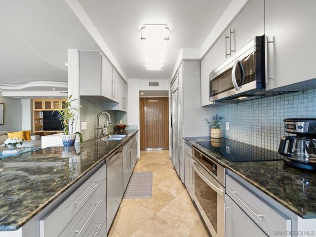 Image 27 of 69 For 1760 Avenida Del Mundo  #101 & #11