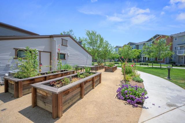 810 Gridley Terrace, Sunnyvale CA: https://media.crmls.org/mediaz/02700c32-6d1c-47ad-9d24-0003eb289f5a.jpg