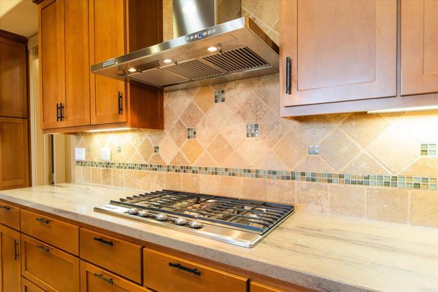 Detail Gallery Image 16 of 70 For 284 Ramona Real, Ramona,  CA 92065 - 3 Beds | 2 Baths