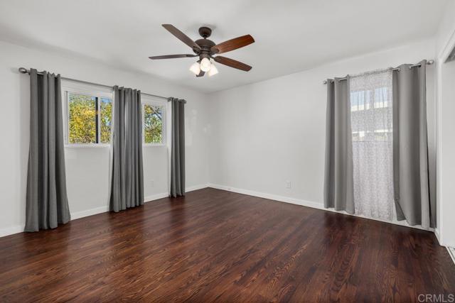 852 5th Street, Imperial Beach CA: https://media.crmls.org/mediaz/027057fd-5c7d-4915-9a7b-ac763a1ff858.jpg