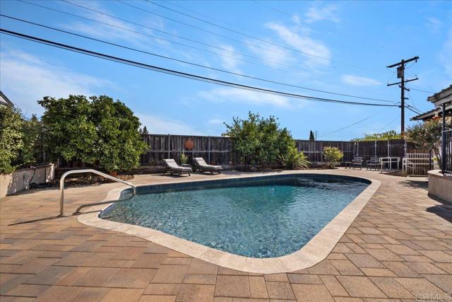 1131 Mary St, El Cajon CA: https://media.crmls.org/mediaz/02718031-0674-4d22-b9bb-4468fb4b9d4a.jpg