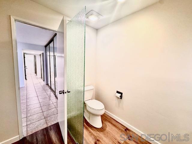 79 Antigua CT, Coronado CA: https://media.crmls.org/mediaz/02720860-7d4e-4d66-9f7e-05d5a7e02330.jpg