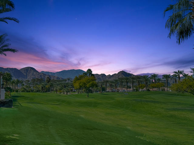 80276 Via Tesoro, La Quinta CA: https://media.crmls.org/mediaz/0272a31f-5439-40e6-94a7-0c9619b376e9.jpg