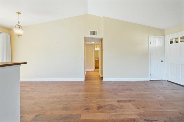 3565 Grove St, Lemon Grove CA: https://media.crmls.org/mediaz/0273bb06-6072-4bca-a4aa-ccfae3d7d781.jpg