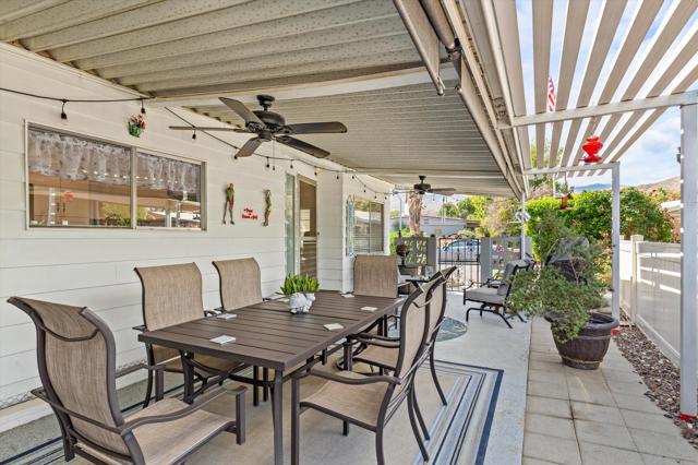 531 Paseo Perdido, Cathedral City CA: https://media.crmls.org/mediaz/02754e4f-bdfb-4bad-b2e0-f4f3c2478049.jpg