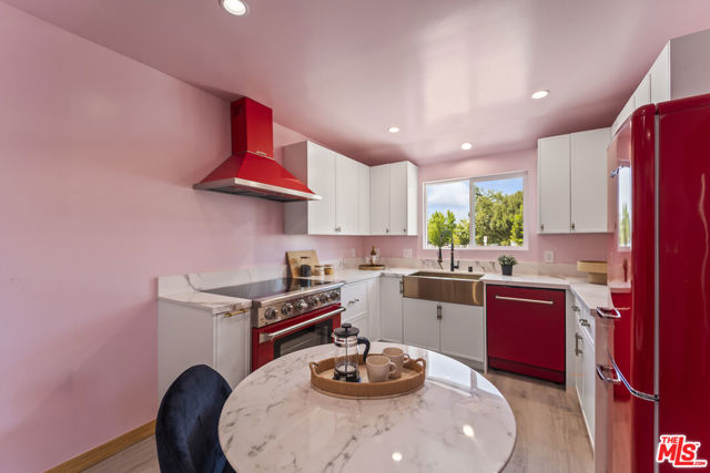 17660 Martha Street, Encino CA: https://media.crmls.org/mediaz/02756856-1aaa-415a-ac28-24f7fa86c195.jpg