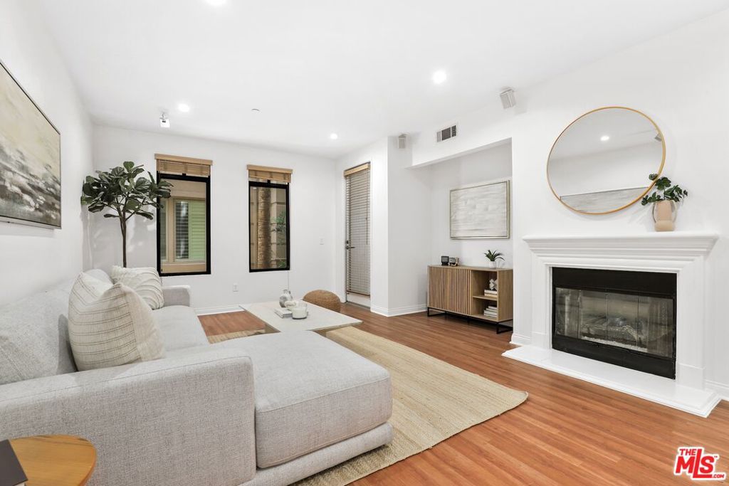 5625 Crescent Parkway #105