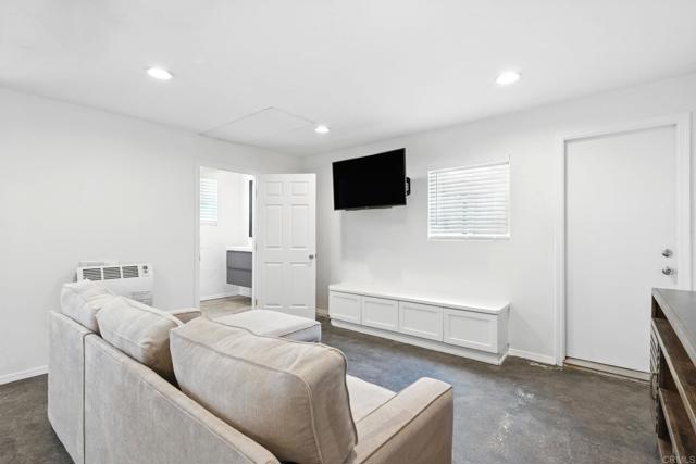 Detail Gallery Image 9 of 22 For 835 Dewitt Ave #B,  Encinitas,  CA 92024 - 0 Beds | 1 Baths