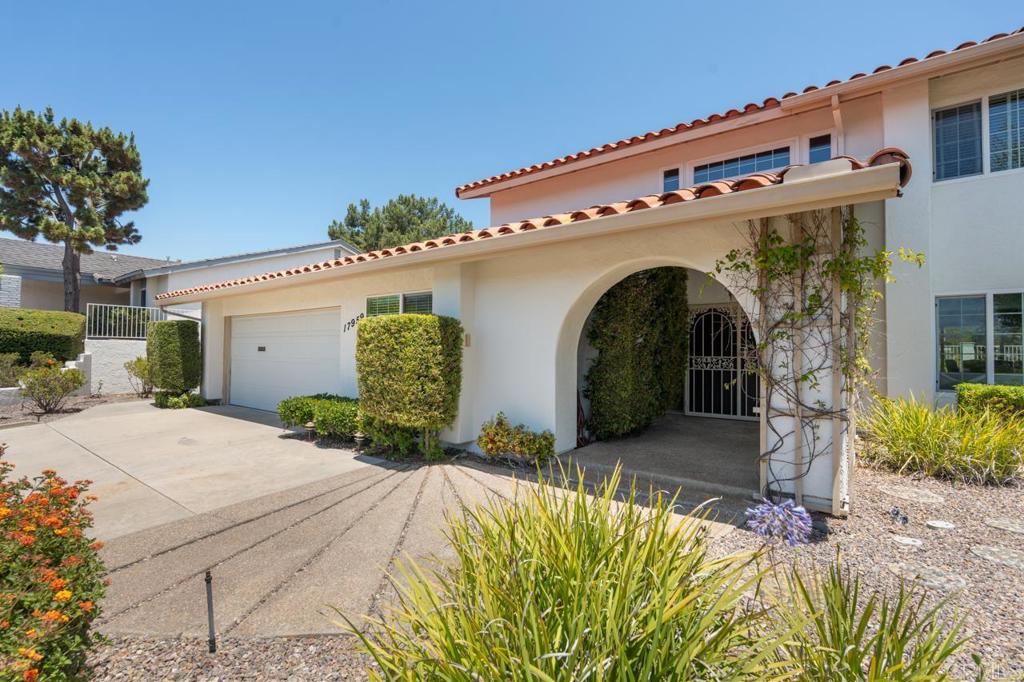 17959 Sencillo Drive - photo 8