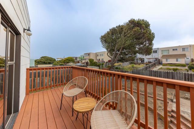 2070 42nd Avenue, San Francisco CA: https://media.crmls.org/mediaz/0277d70b-2cec-4477-aa71-ebe9ea5a3b8d.jpg