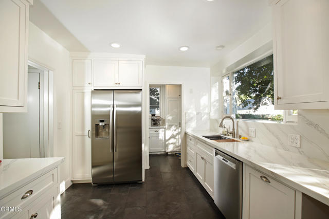 Detail Gallery Image 10 of 28 For 500 Eldora Rd, Pasadena,  CA 91104 - 4 Beds | 2/1 Baths