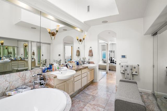5756 La Jolla Corona Dr, La Jolla CA: https://media.crmls.org/mediaz/02787f12-89ec-4c6e-81cc-a4cf8a547372.jpg