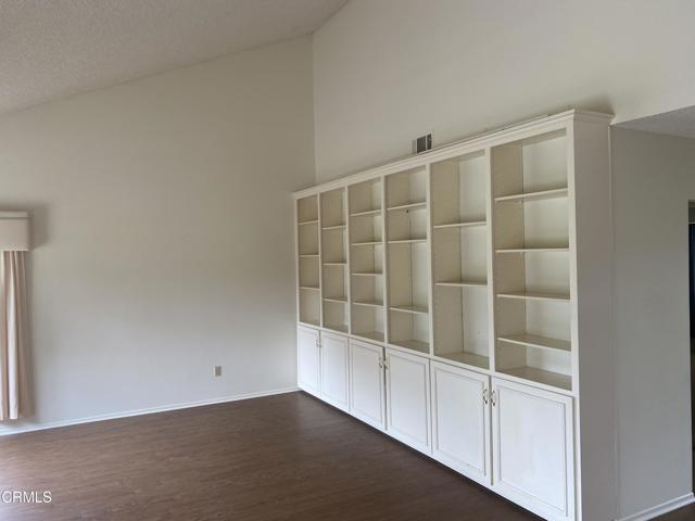 Detail Gallery Image 7 of 18 For 17109 Village 17, Camarillo,  CA 93012 - 2 Beds | 2 Baths