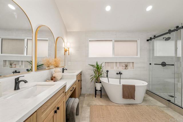 Detail Gallery Image 12 of 41 For 4860 Park Drive, Carlsbad,  CA 92008 - 4 Beds | 2/1 Baths