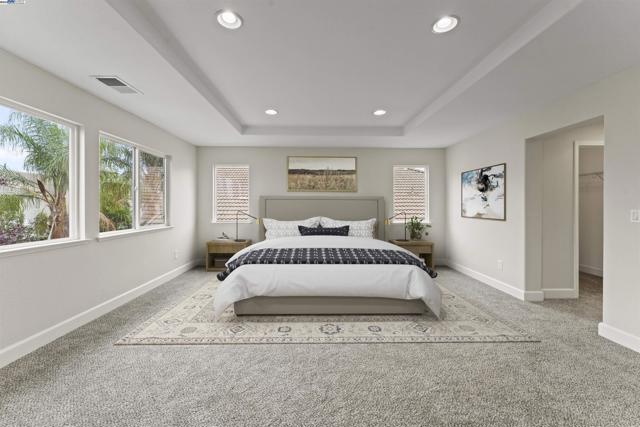 204 Daylily Ln, Patterson CA: https://media.crmls.org/mediaz/02790d1a-5d5b-4666-ae19-79c44e681f97.jpg