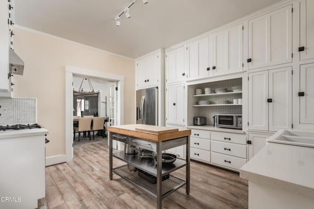 Detail Gallery Image 27 of 59 For 428 Corona Del Mar Dr, Santa Barbara,  CA 93103 - 5 Beds | 2/1 Baths