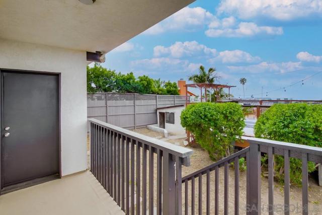 2068 Guizot St, San Diego CA: https://media.crmls.org/mediaz/0279dc41-010d-4522-9d96-71273324ef66.jpg