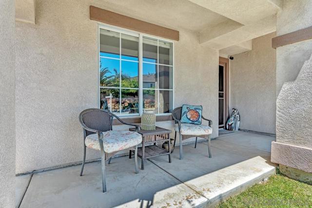 4252 Alta Vista Court, Oceanside CA: https://media.crmls.org/mediaz/027a17ee-ba57-45cb-b3e7-791334ff34ea.jpg