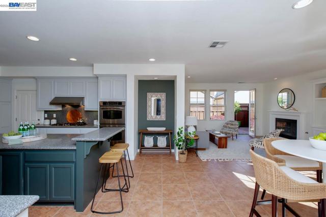 Image 22 of 60 For 2358 Coral Sea St