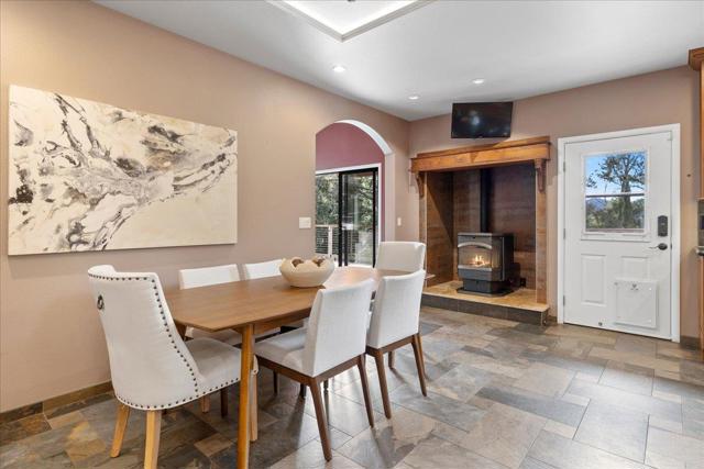 23435 Summit Road, Los Gatos CA: https://media.crmls.org/mediaz/027af2a6-601a-4e07-bd0c-65daf0499a67.jpg