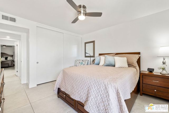 1095 S La Verne Way, Palm Springs CA: https://media.crmls.org/mediaz/027b7e4f-e40d-47e7-a23c-20fb16cb6d95.jpg