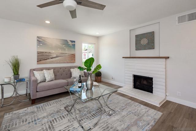 9832 Caminito Cuadro, San Diego CA: https://media.crmls.org/mediaz/027c2e00-22cb-450c-ad51-685652071aa1.jpg