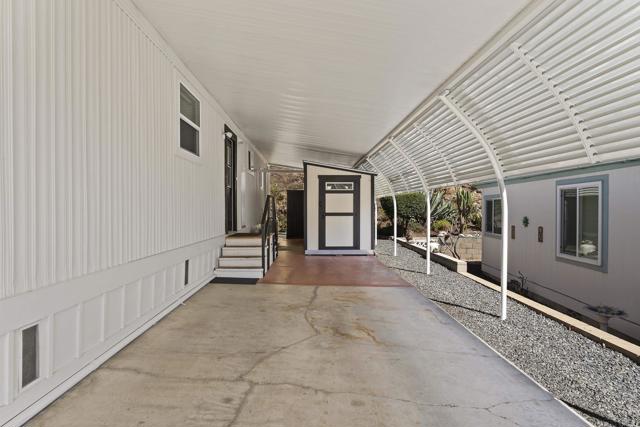 8975 Lawrence Welk Dr., Escondido CA: https://media.crmls.org/mediaz/027c410b-5376-4001-a4b9-8b8213074b50.jpg