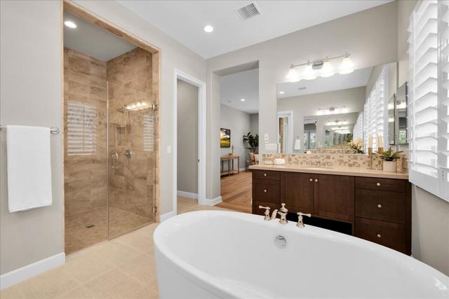 55120 Autumn Valley Court, La Quinta CA: https://media.crmls.org/mediaz/027c559f-3476-4410-af60-df0be0f00444.jpg