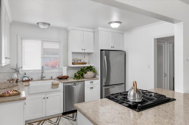 Detail Gallery Image 8 of 29 For 1630 S Tremont St a,  Oceanside,  CA 92054 - 2 Beds | 1 Baths