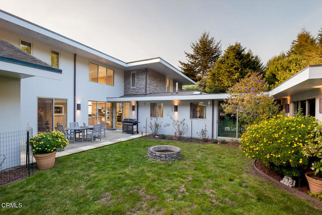 43850 Buckhorn Cove E Road, Little River CA: https://media.crmls.org/mediaz/027c8ce9-b562-429b-a9c0-950fdabb8d25.jpg