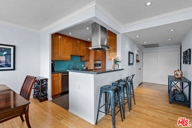 10701 Wilshire Boulevard, Los Angeles CA: https://media.crmls.org/mediaz/027f7504-0c23-4e40-aa89-38f4b60556ed.jpg