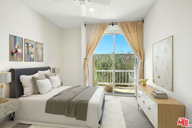 8505 Gulana Avenue, Playa del Rey CA: https://media.crmls.org/mediaz/027fa8b6-fd4e-4dcc-8ec0-5ee50aa7274d.jpg
