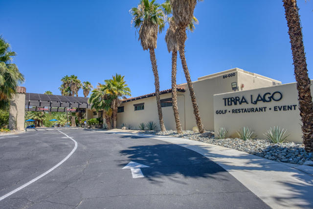 85701 Adria Drive, Indio CA: https://media.crmls.org/mediaz/0280c332-648b-42d9-8aae-4bb22191d96d.jpg