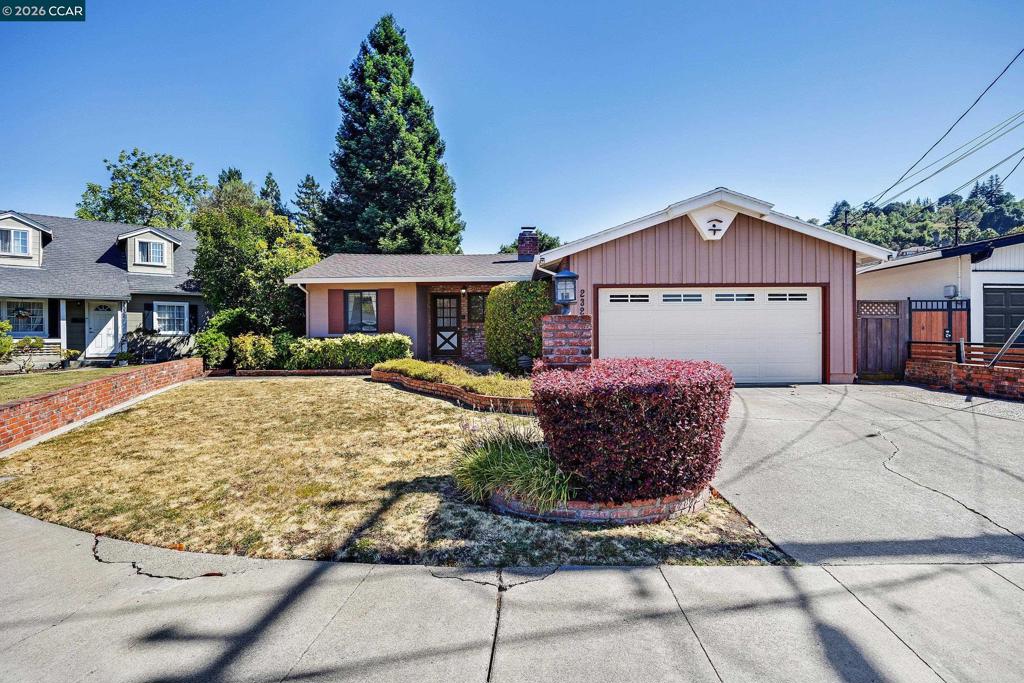 2324 Dolores Ct