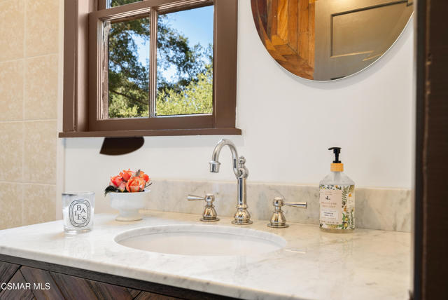 141 Lake Sherwood Drive, Lake Sherwood CA: https://media.crmls.org/mediaz/02822dd4-a2fd-46ad-bdab-769ee50320fb.jpg