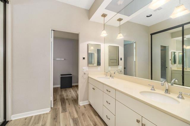 10321 Sunningdale Drive, Rancho Mirage CA: https://media.crmls.org/mediaz/02822e40-d613-4f0f-8939-42b22605ba77.jpg