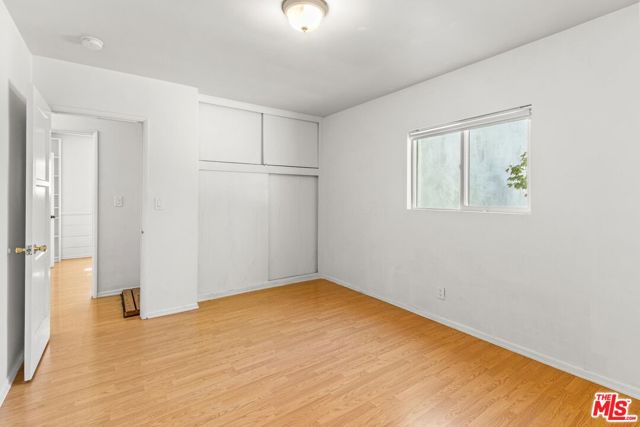 4057 Tivoli Avenue photo 17
