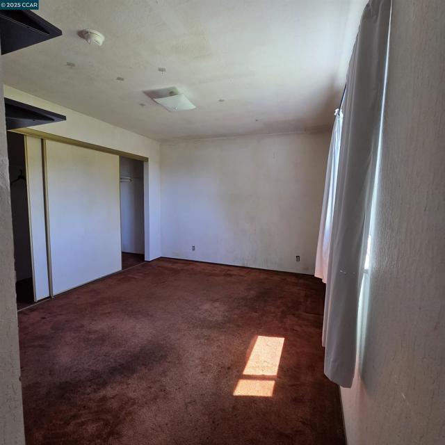 2771 Cornelius Dr, San Pablo CA: https://media.crmls.org/mediaz/02825f05-18af-4f4e-a684-8b0298d682e1.jpg