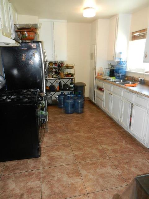 82129 Crest Avenue, Indio CA: https://media.crmls.org/mediaz/0282a05b-51ee-46c8-89b2-707790f8cead.jpg