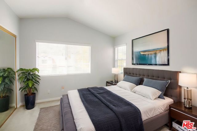 3620 Patrick Henry Place, Agoura Hills CA: https://media.crmls.org/mediaz/0282cd3c-04f8-40ca-8a38-dedbcc572cea.jpg