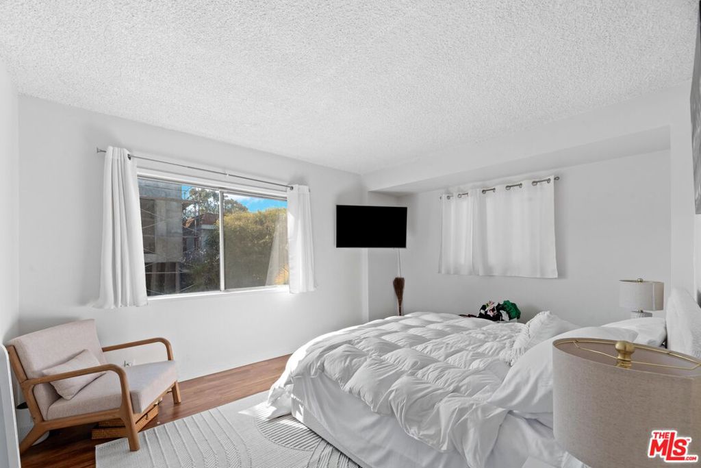 MLS #25596925 image #18