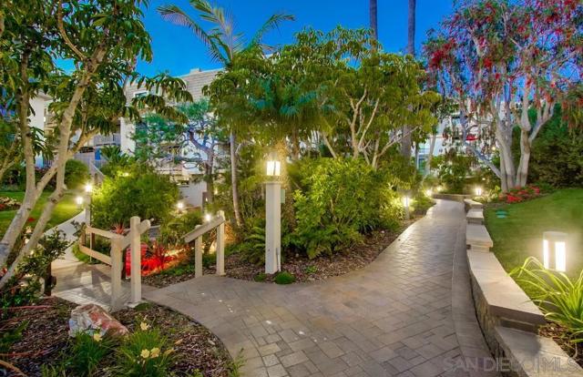 999 N Pacific St, Oceanside CA: https://media.crmls.org/mediaz/02838767-c25d-4024-b352-367bfedaabb7.jpg