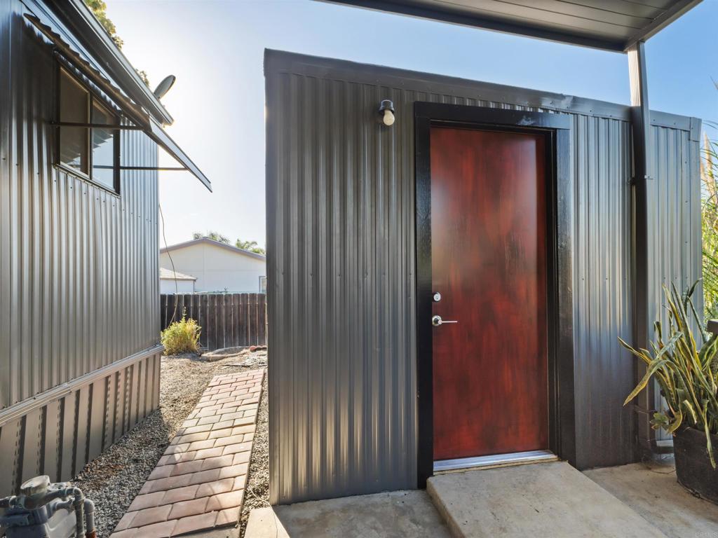 2907 Santa Fe Avenue - photo 15