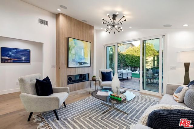 3528 Walnut Avenue, Manhattan Beach, California 90266, 5 Bedrooms Bedrooms, ,3 BathroomsBathrooms,Residential,Sold,Walnut,23238455