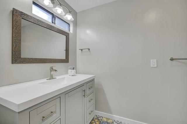 111 E Hedding Street, San Jose CA: https://media.crmls.org/mediaz/028436ed-b0b0-4585-85eb-b83141a59693.jpg